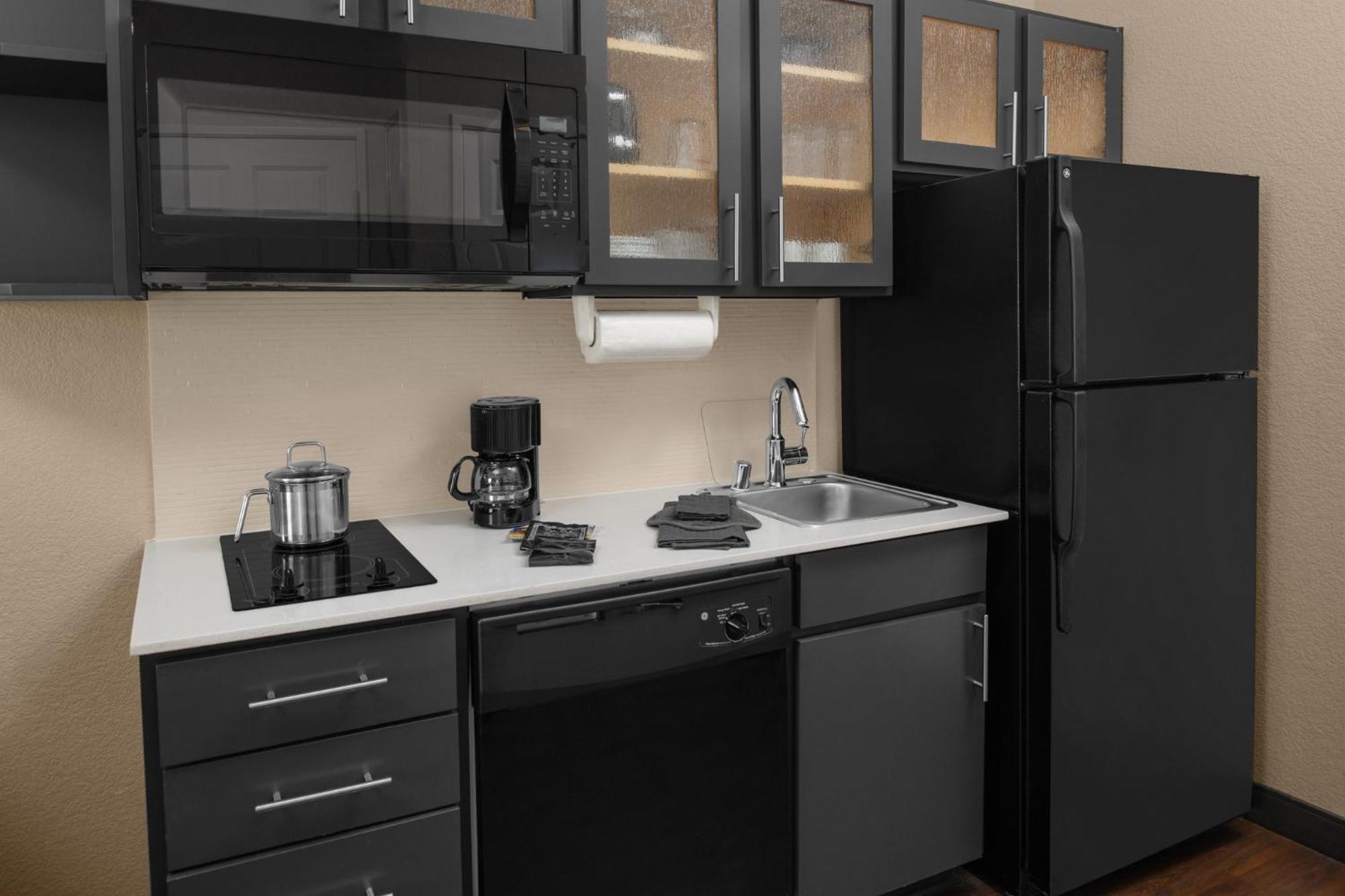 Candlewood Suites Turlock By Ihg Extérieur photo