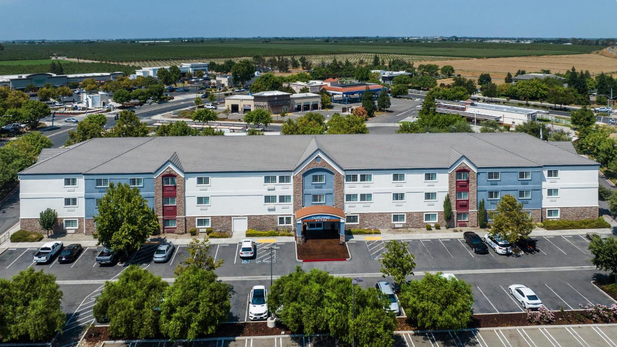 Candlewood Suites Turlock By Ihg Extérieur photo