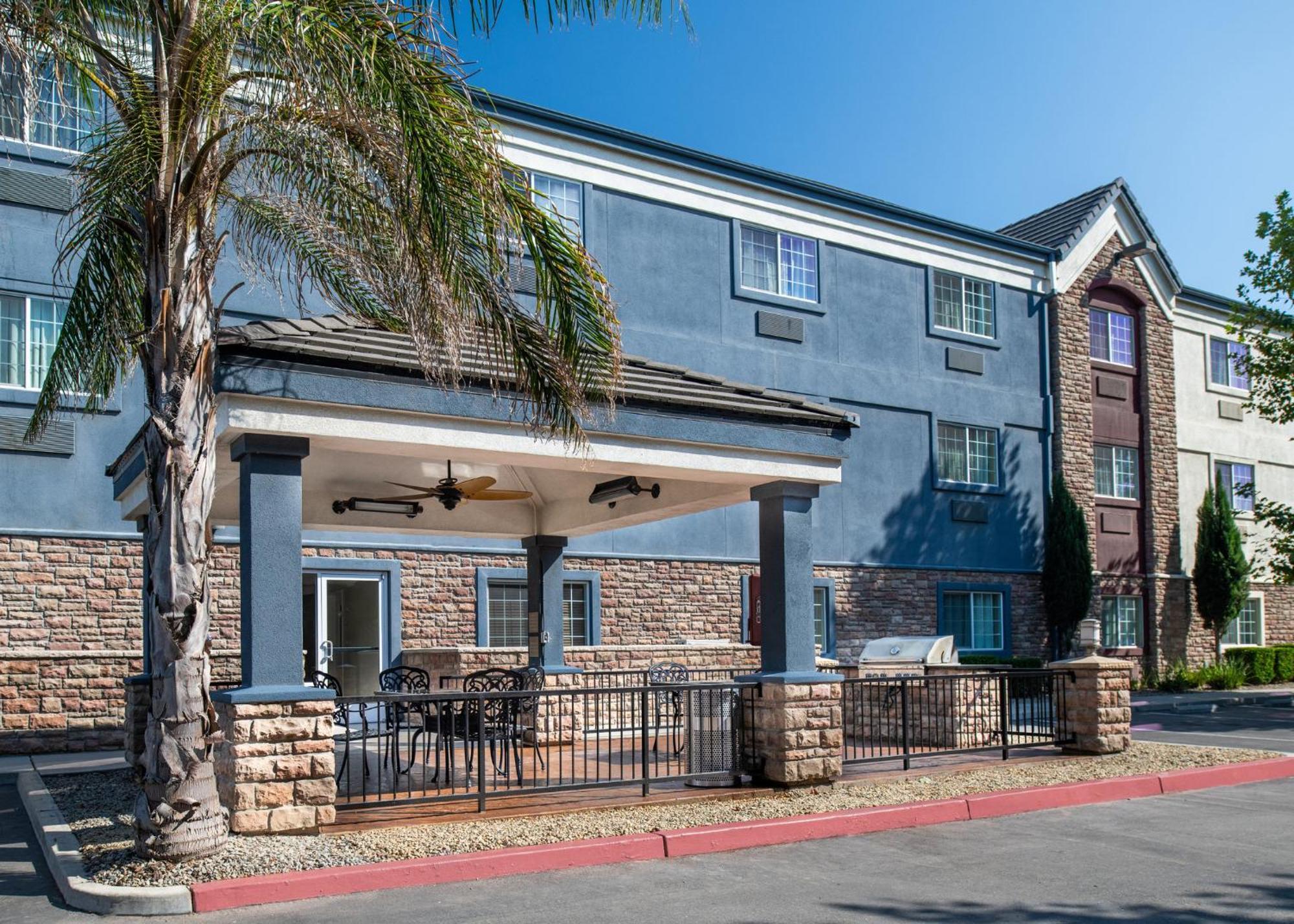 Candlewood Suites Turlock By Ihg Extérieur photo