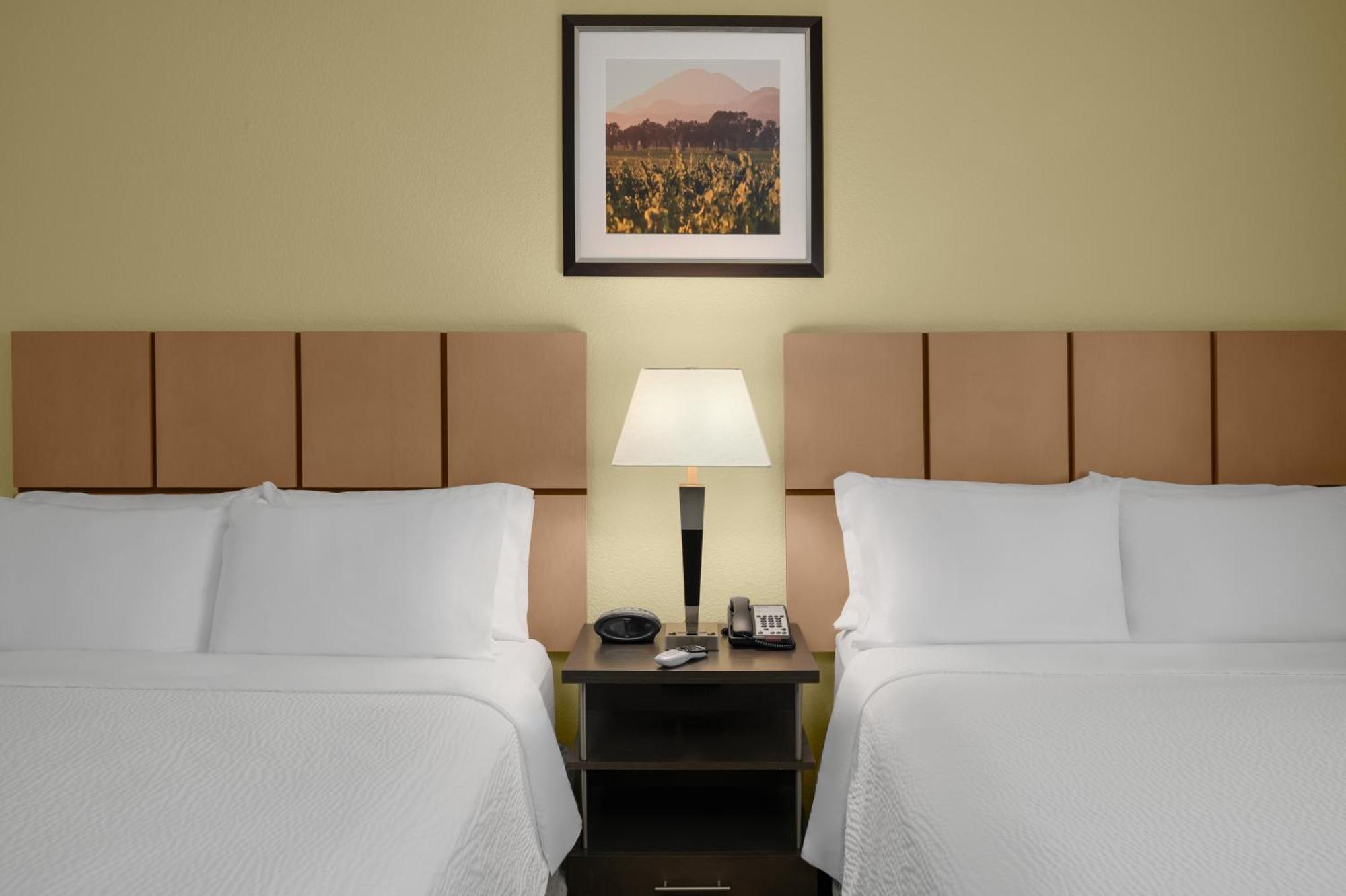 Candlewood Suites Turlock By Ihg Extérieur photo