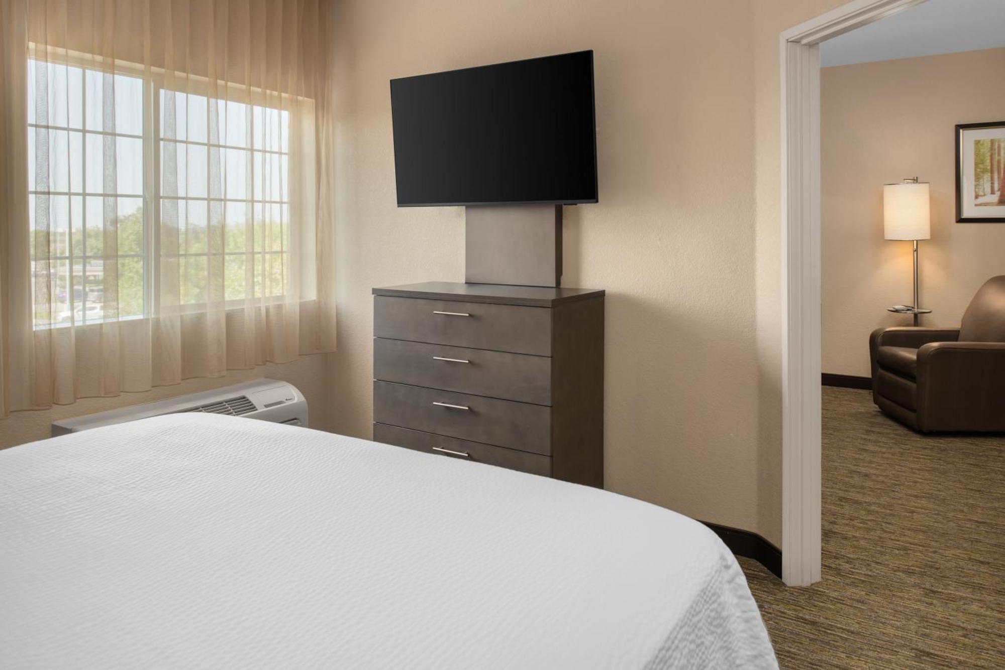 Candlewood Suites Turlock By Ihg Extérieur photo