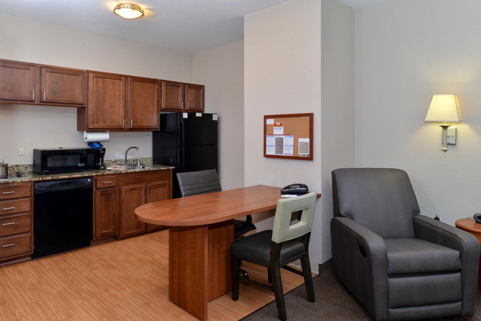 Candlewood Suites Turlock By Ihg Extérieur photo